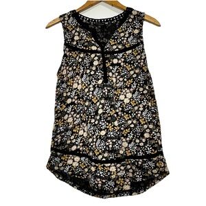 Lucky Brand M Floral Sleeveless Split Neck Boho Cottagecore Prairie Farm Classic